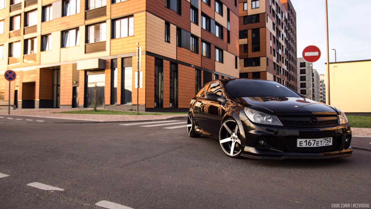 Opel Astra GTC 2010 Tuning