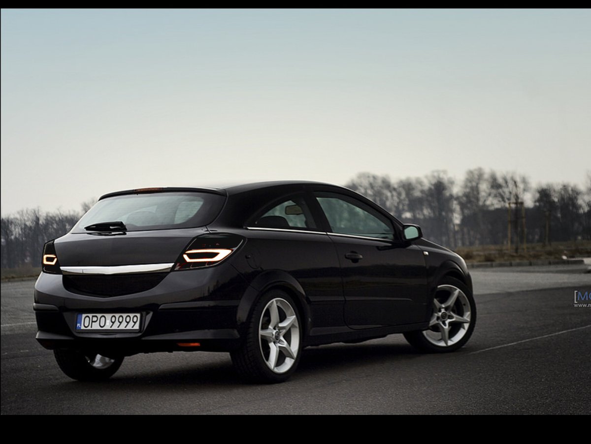 Opel Astra GTC 2010 Tuning