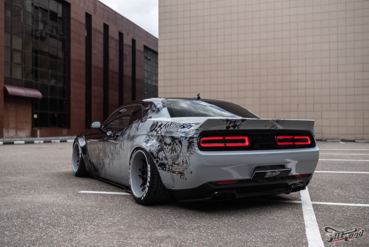 Dodge Challenger Hellcat Liberty walk