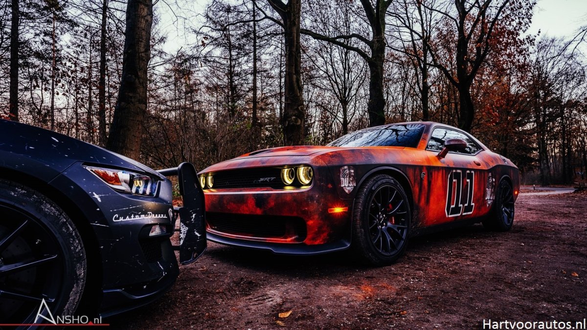Винил на dodge Challenger srt Hellcat