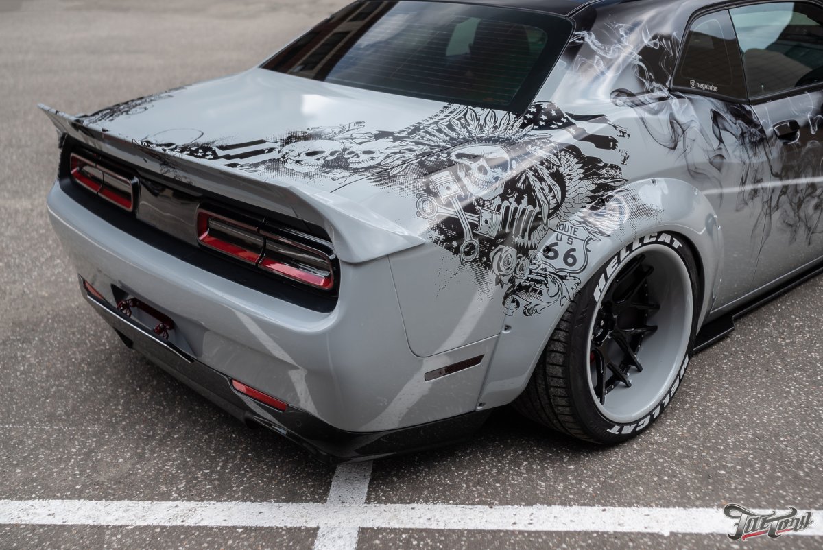 Dodge Challenger Liberty walk