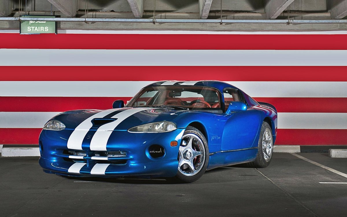 Dodge Viper srt Маккуин