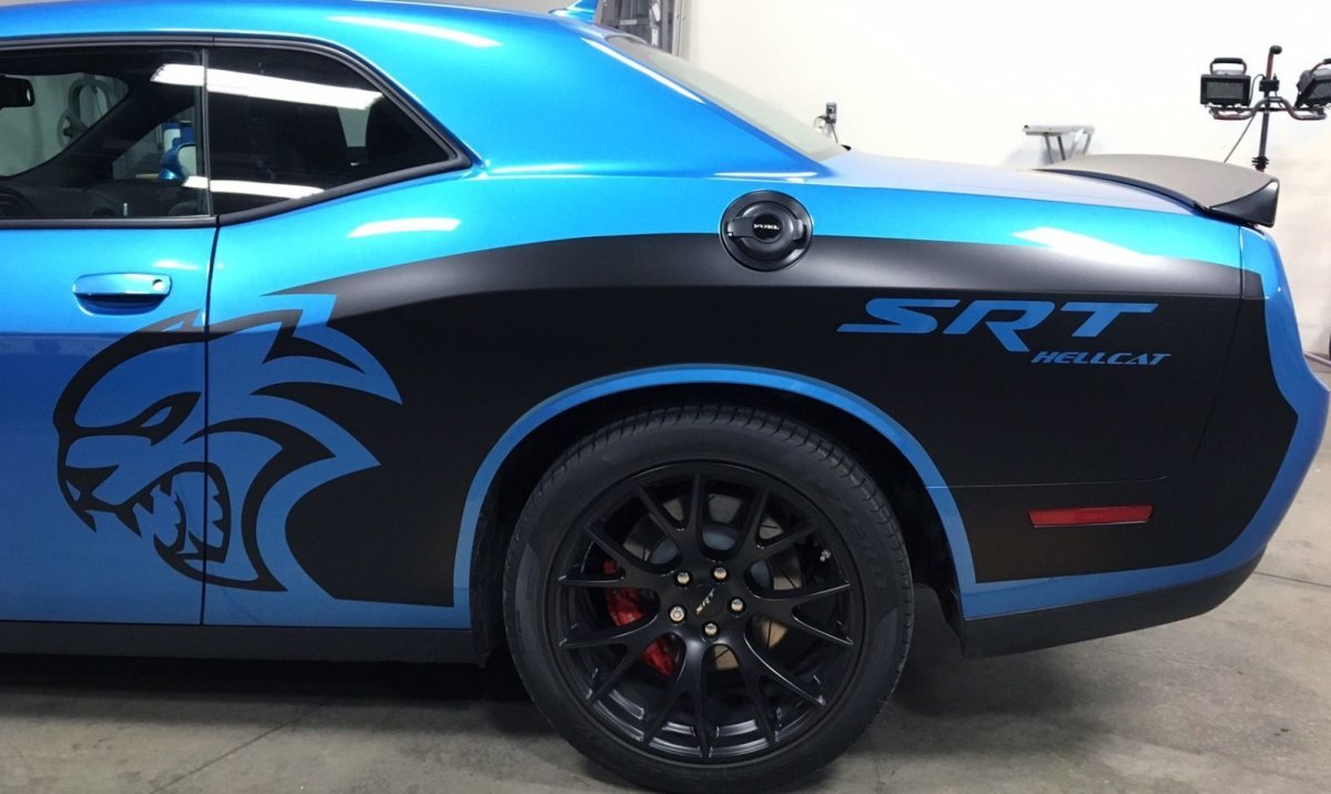 Dodge Challenger Hellcat винилы