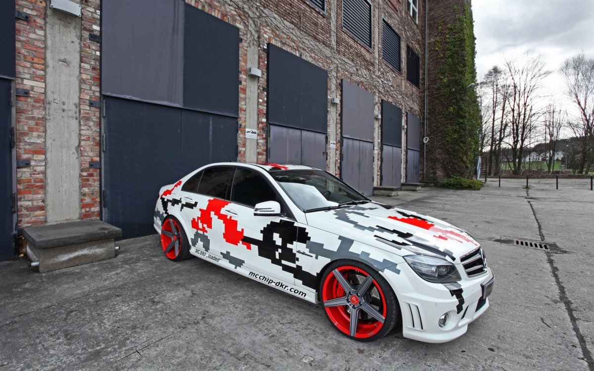 Mercedes Benz c63 AMG w204 камуфляж