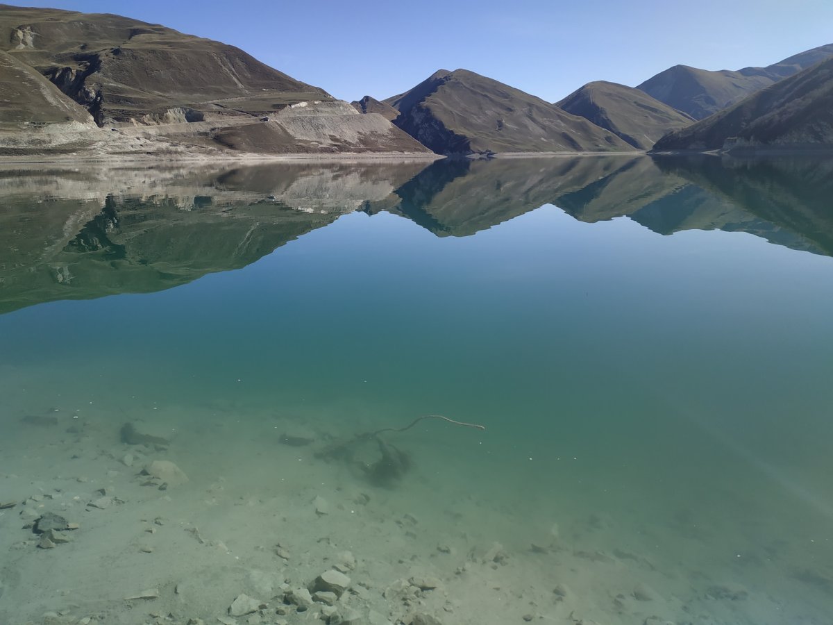 Озеро Казахстане с ядом