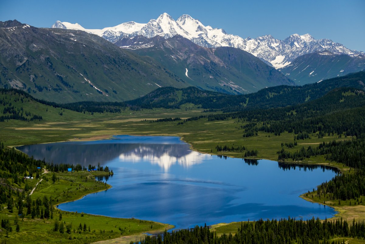 Алтайские горы в Казахстане
