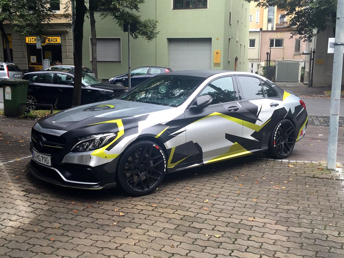 Mercedes Benz c63 AMG винил