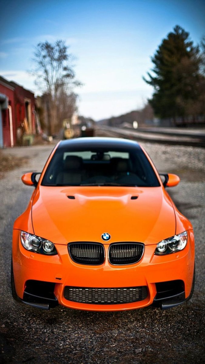BMW e92 оранжевая