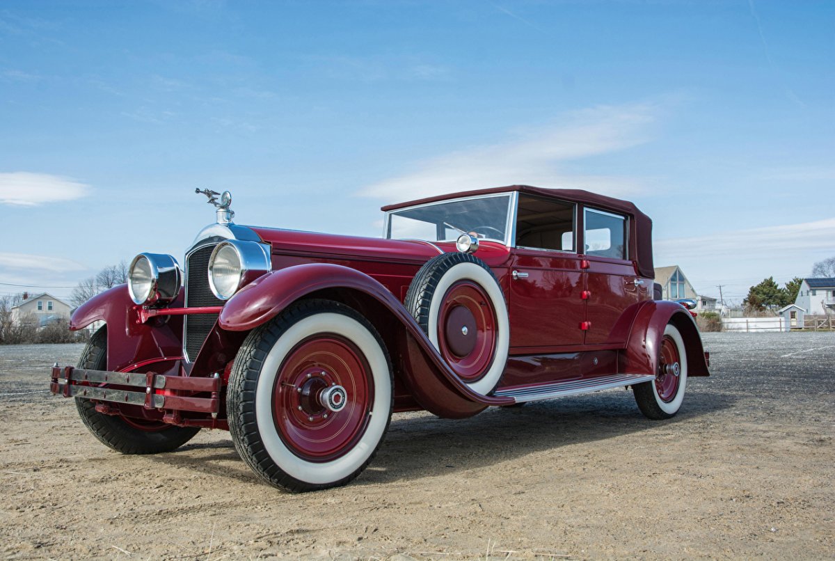 1928 Packard Convertible sedan