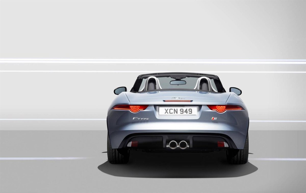 Jaguar f Type зад
