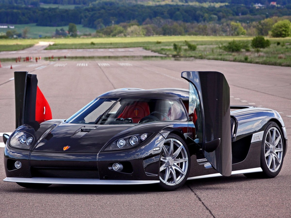 Koenigsegg cc