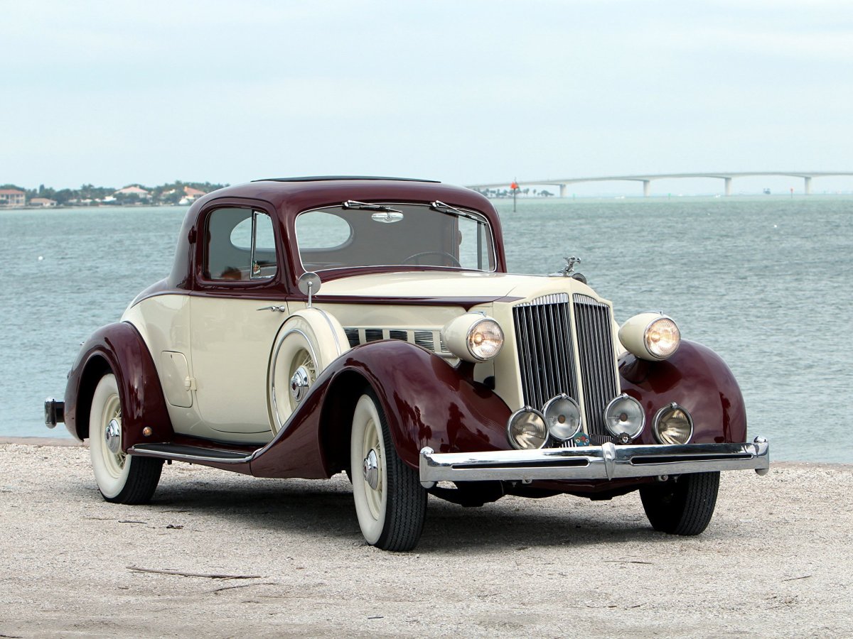 1936 Packard super eight Coupe