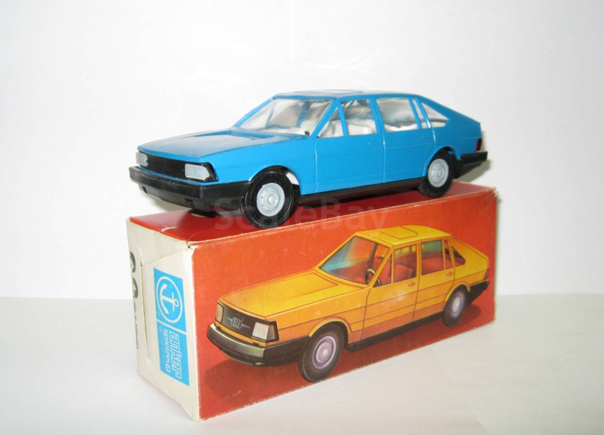 Машинка Ауди 100 игрушки ГДР