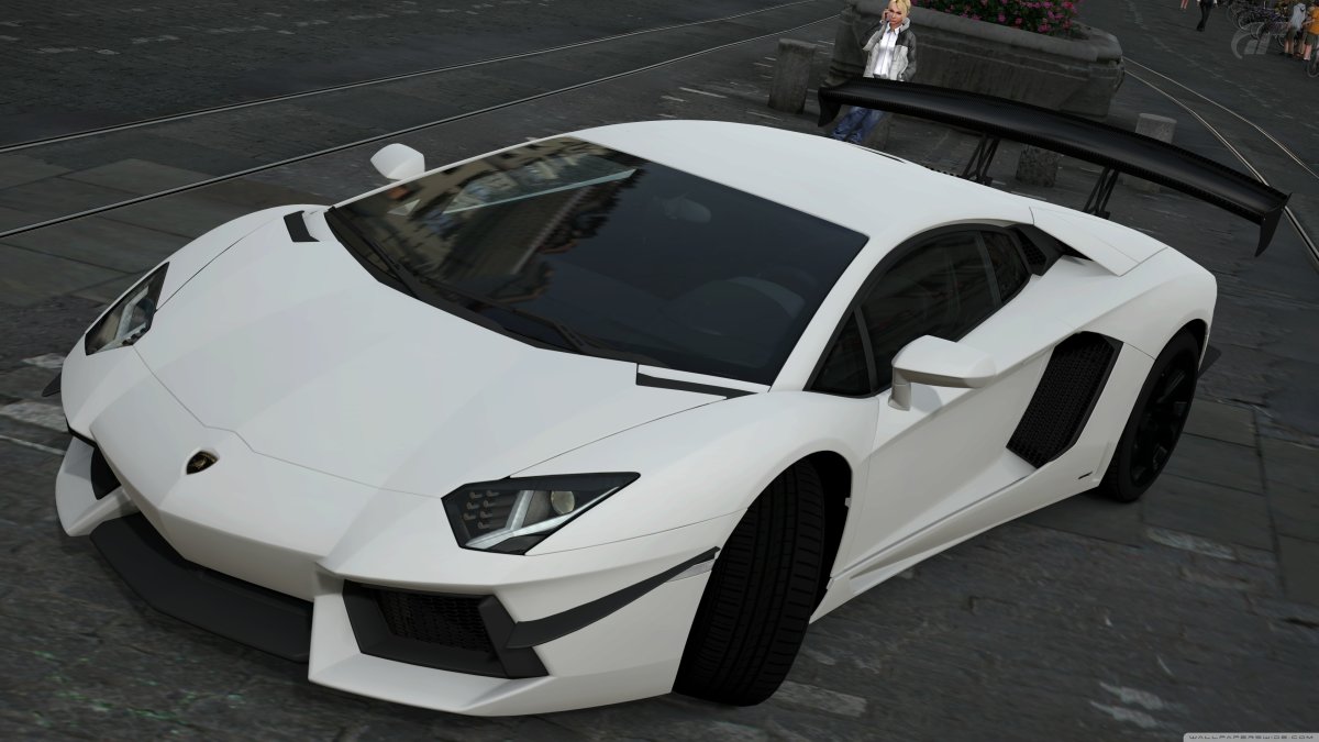 Lamborghini Aventador LP белая