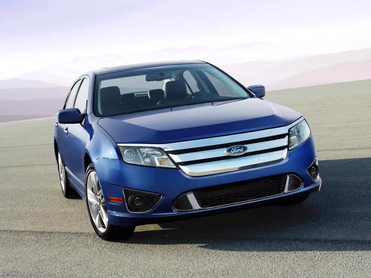 Ford Fusion 2010 седан