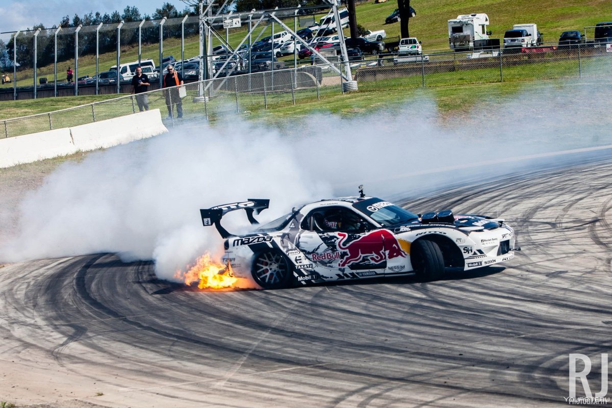 Mazda RX 7 Red bull Drift