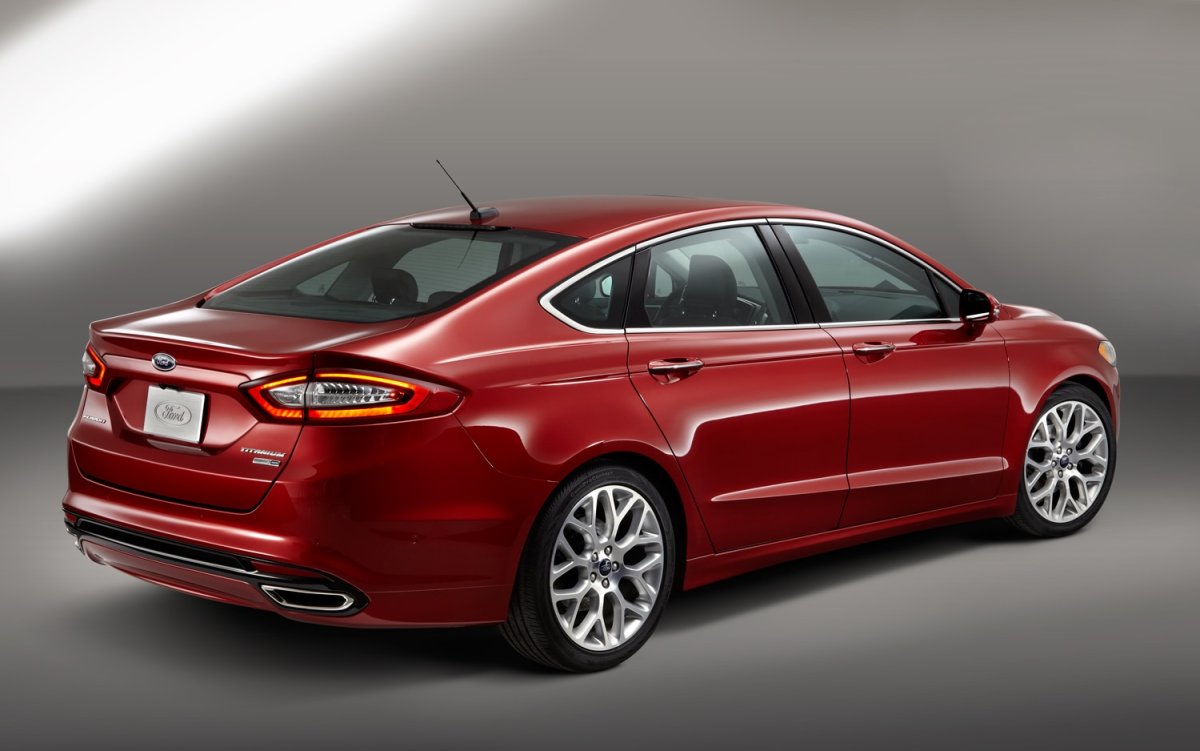 Ford Fusion седан 2016