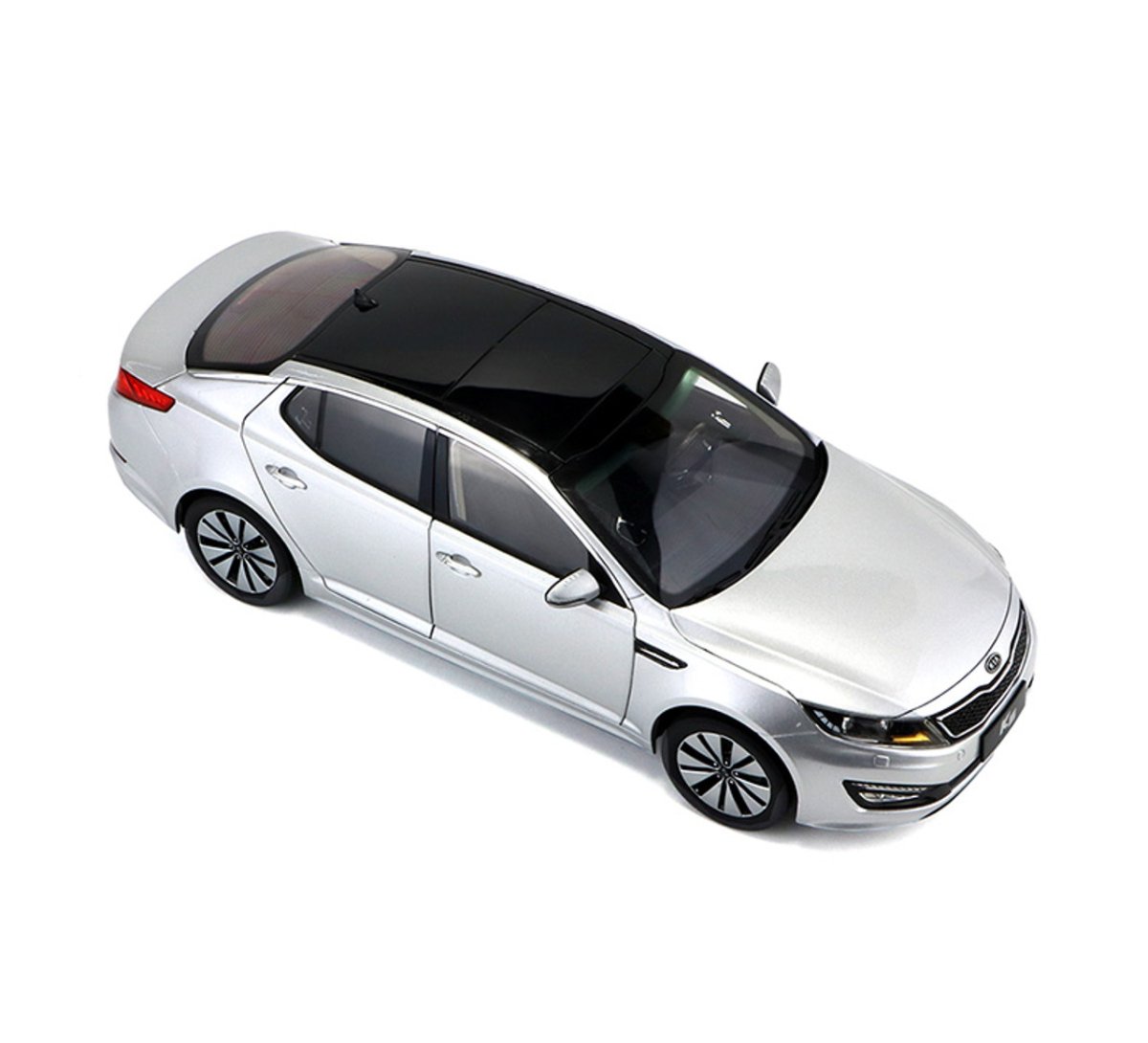 Kia Optima 1/18