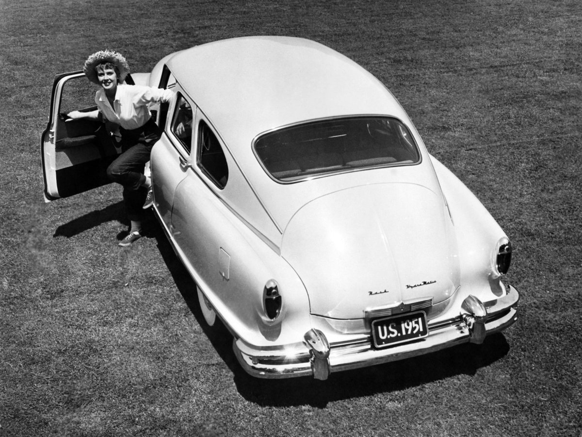 Nash Ambassador 1951