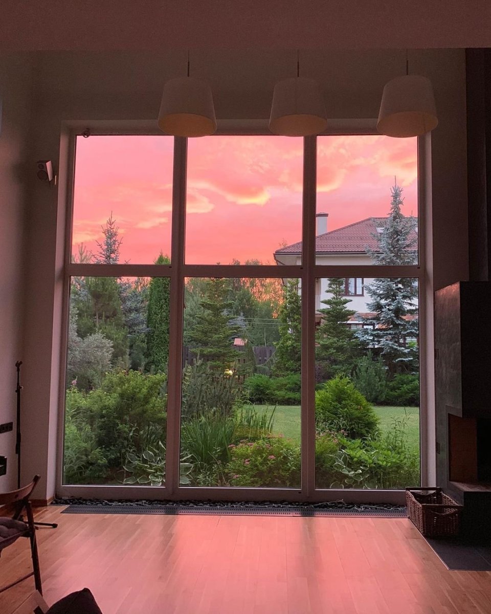 Вид из окна закат
