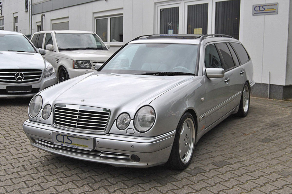 Mercedes e55 универсал