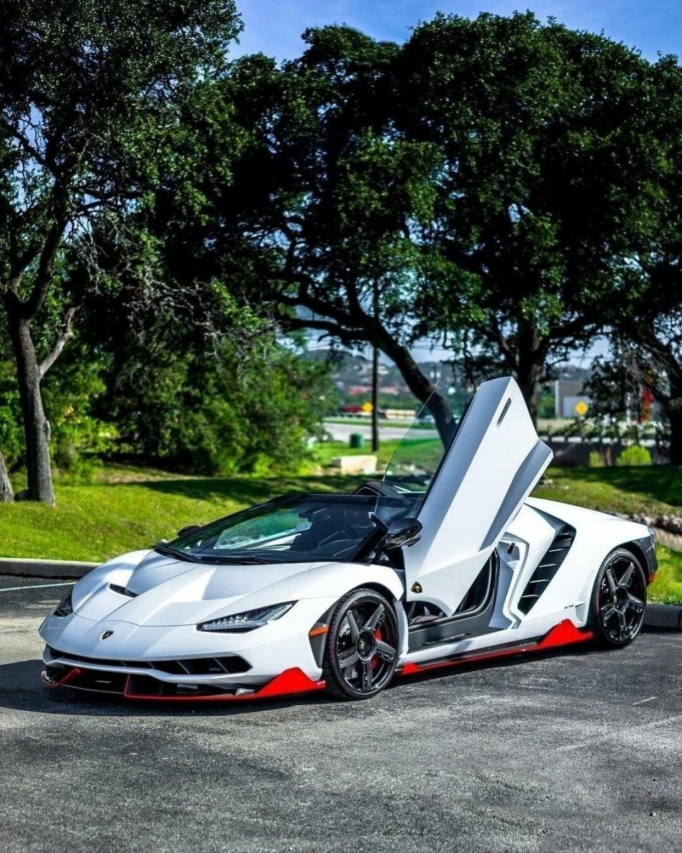 Ламборджини Centenario Roadster