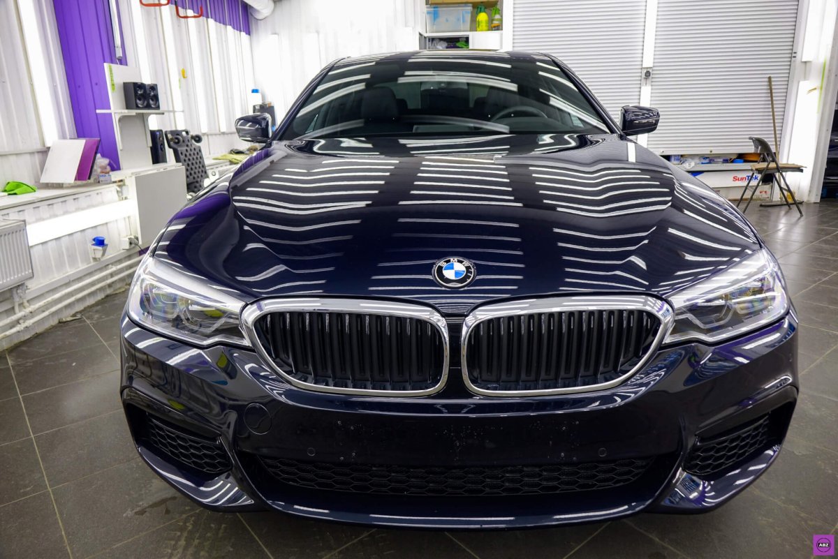 BMW m5 темно синяя
