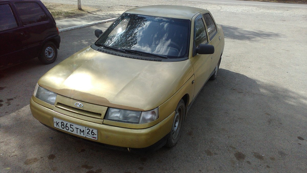 Лада 2110 золотистая