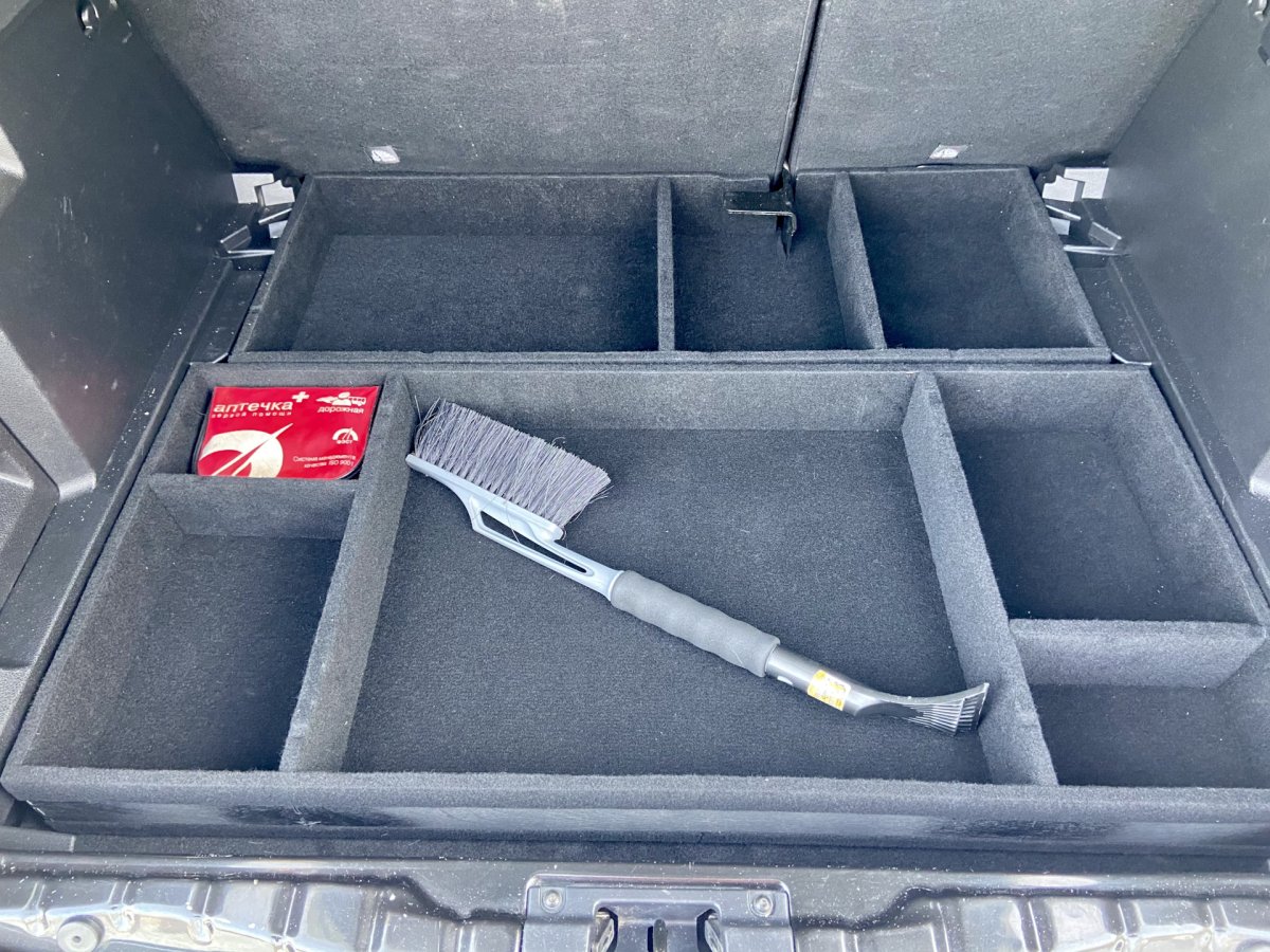 Фальшпол Lada XRAY