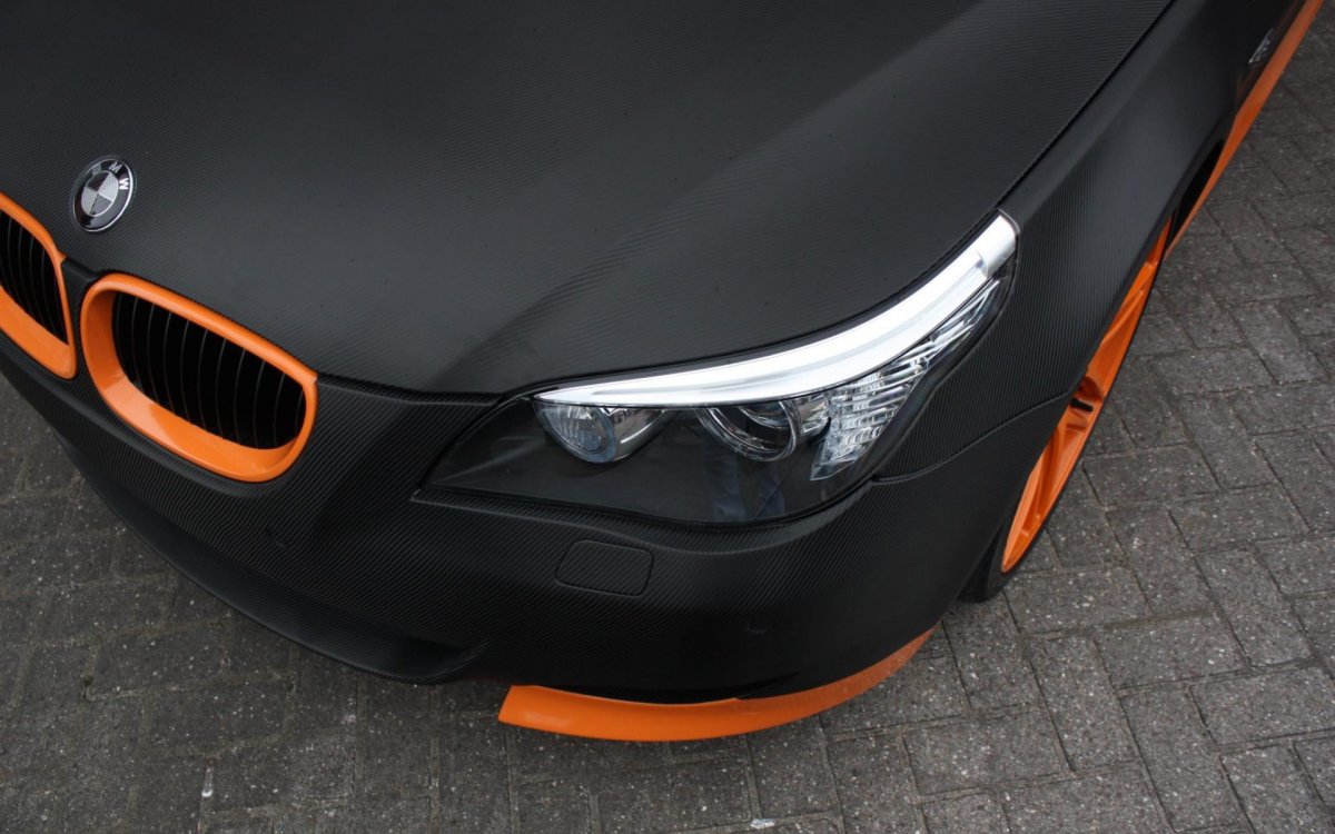 BMW e60 Orange Black