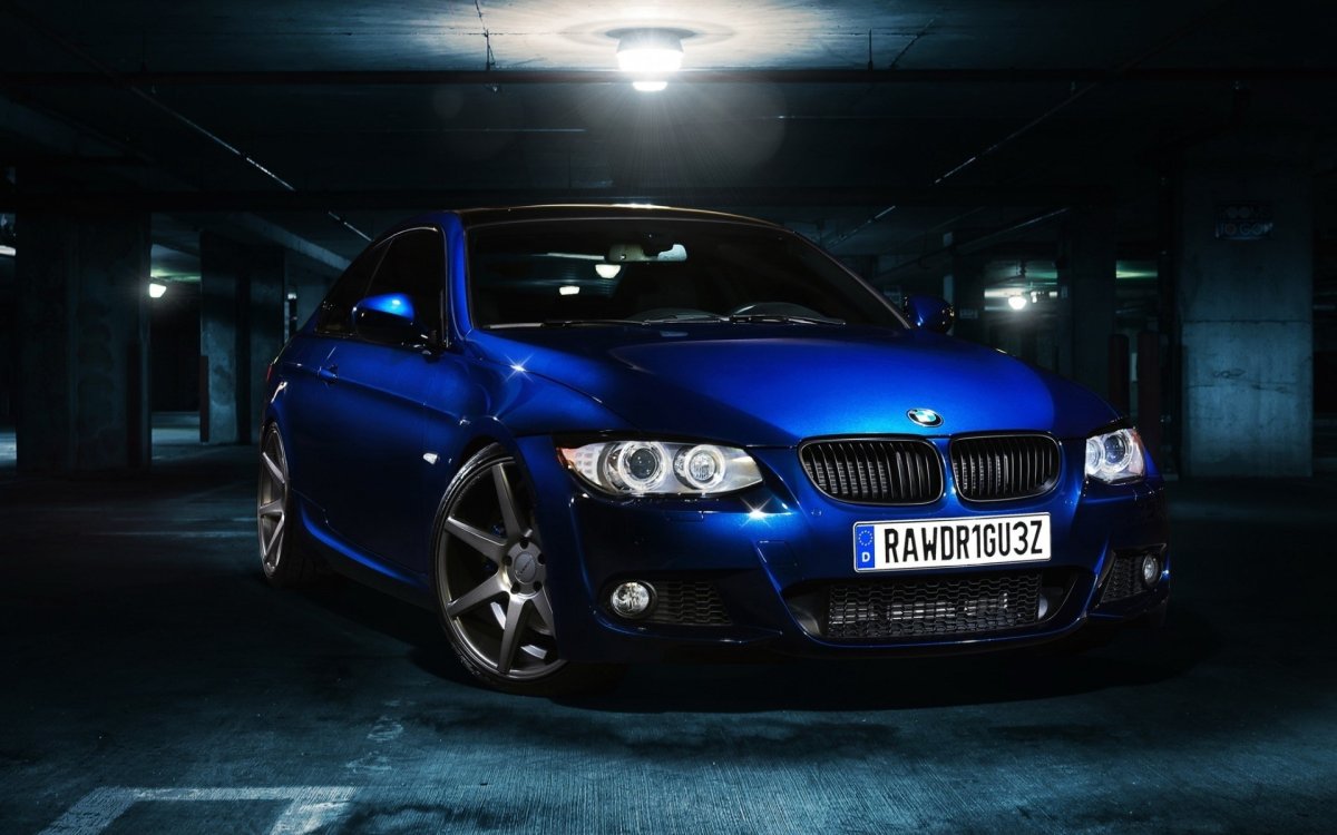 BMW e92 темно синий