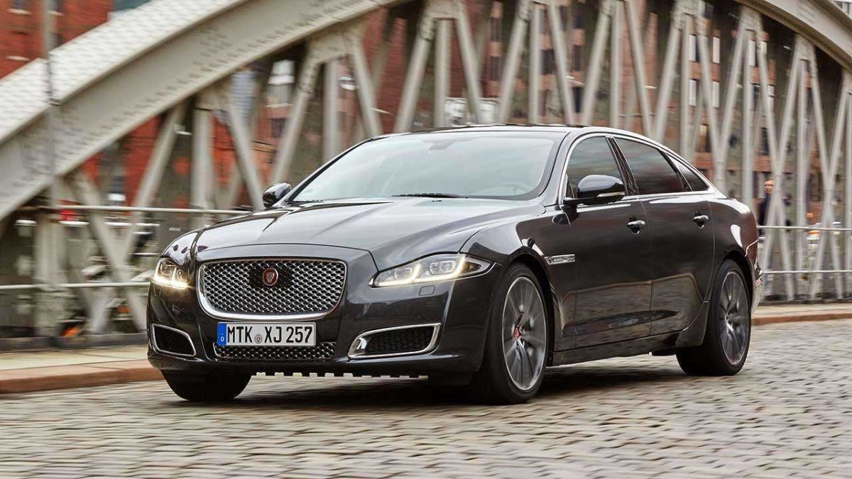 Jaguar XJ седан