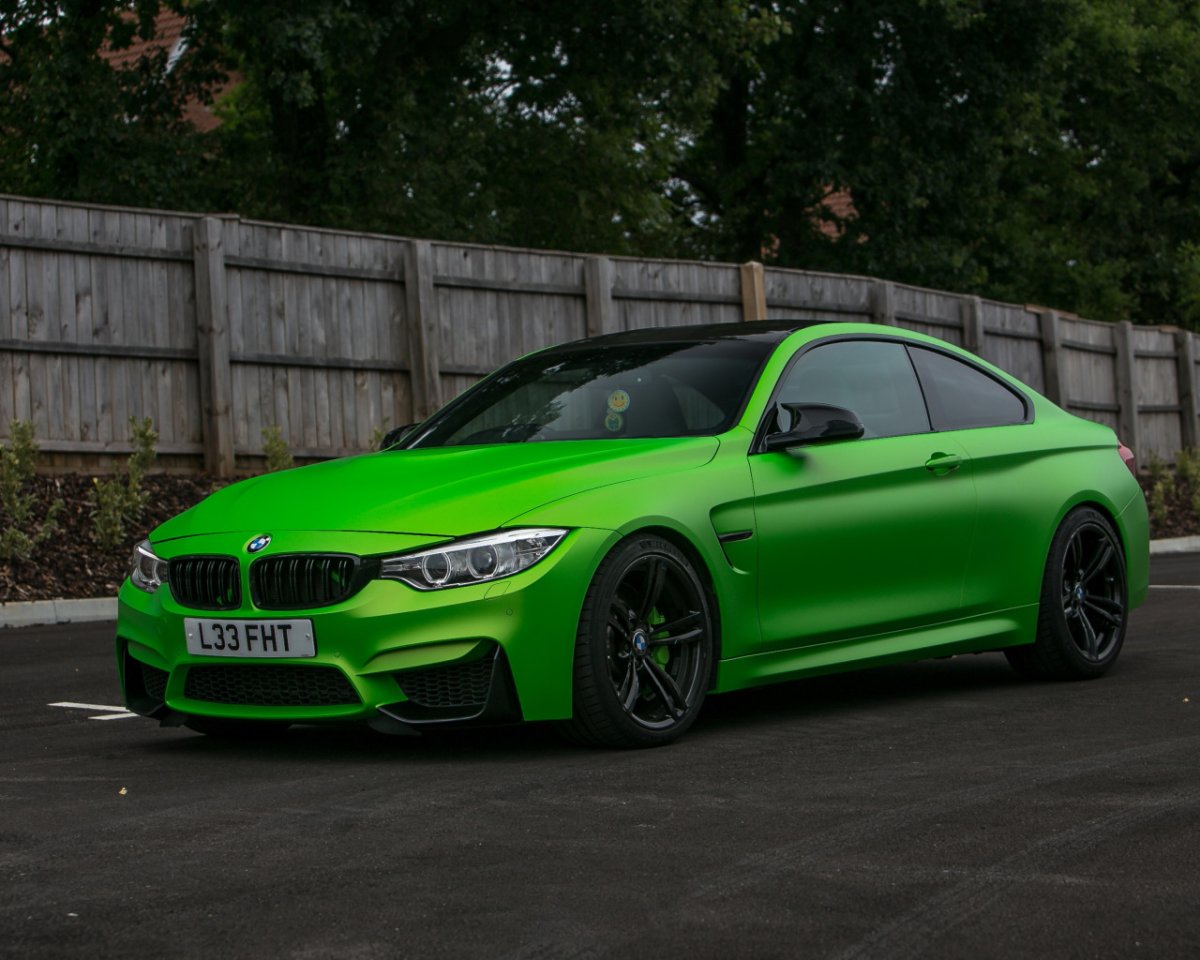 БМВ Matte Green