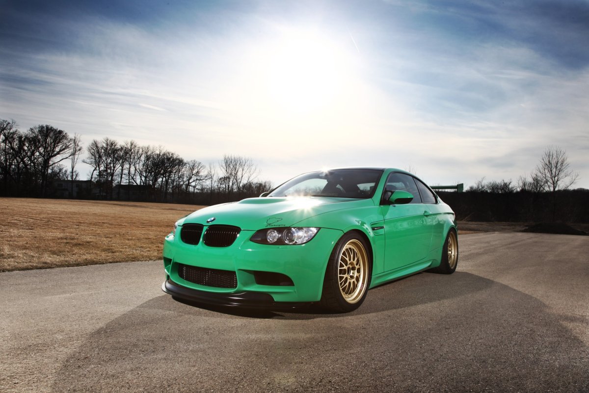 BMW e92 зеленая