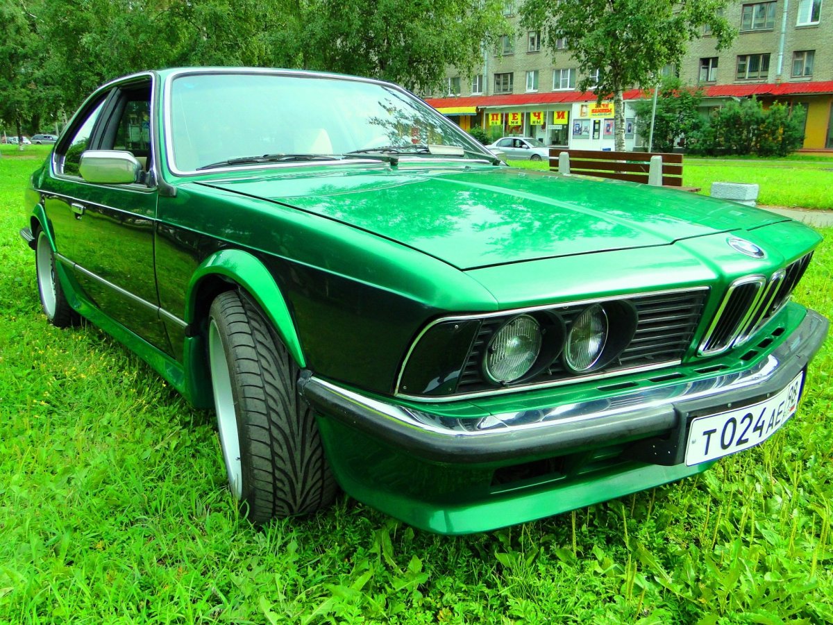 БМВ е34 зеленая