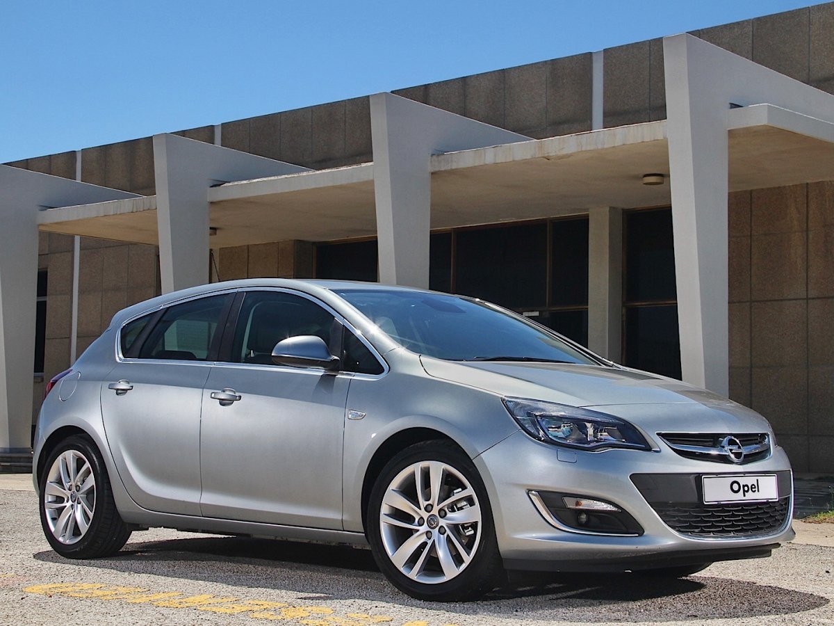 Opel Astra j 2009