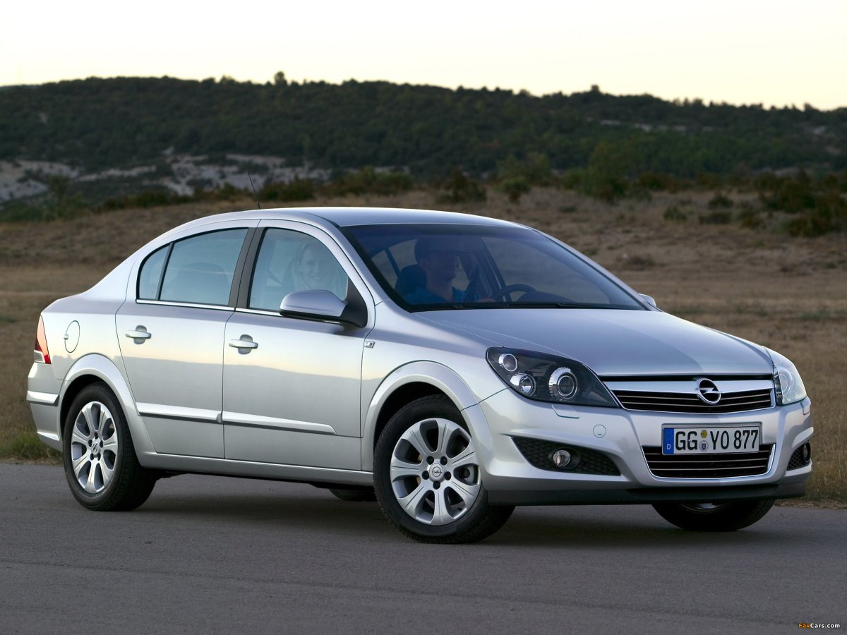 Opel Astra h sedan