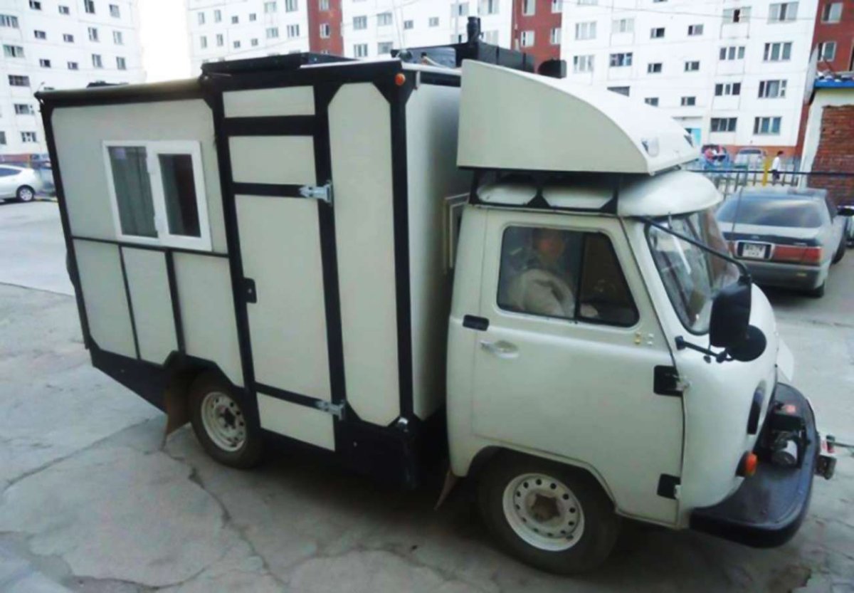 УАЗ 3303 автодом