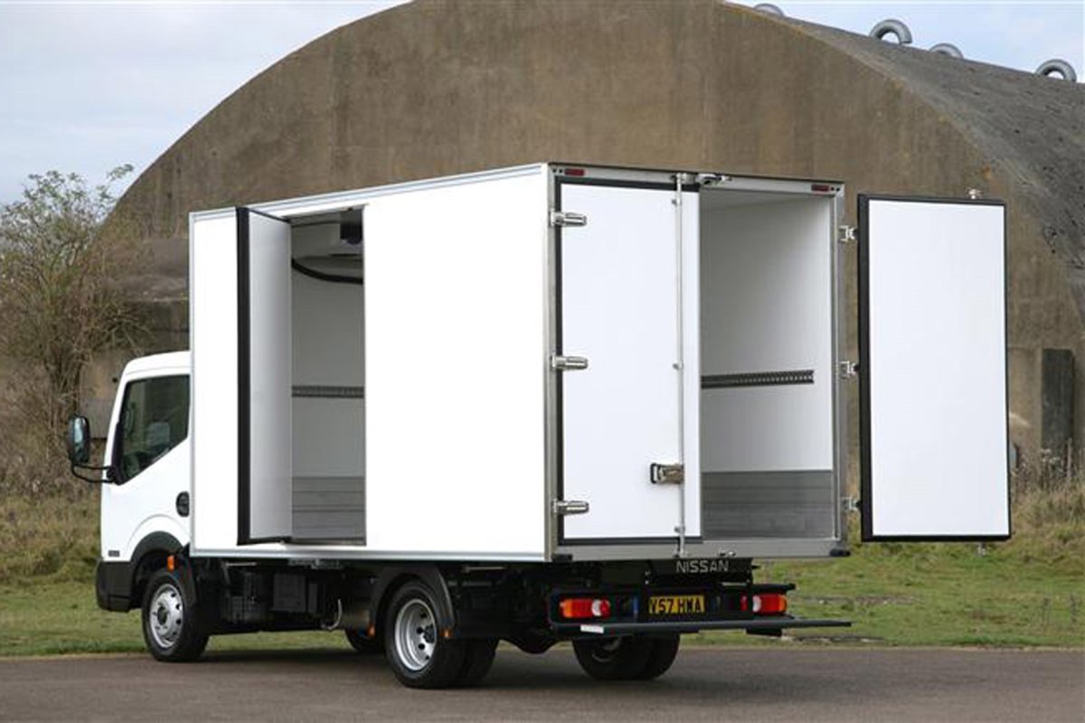 Nissan Cabstar будка фургон