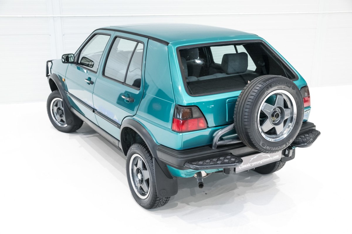 Volkswagen Golf Country 4x4