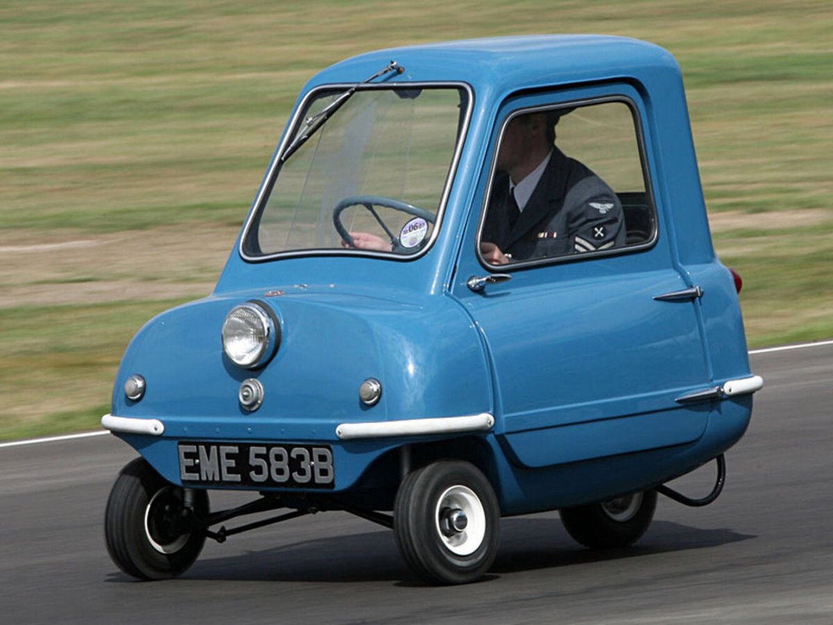 Трехколесный Peel p50