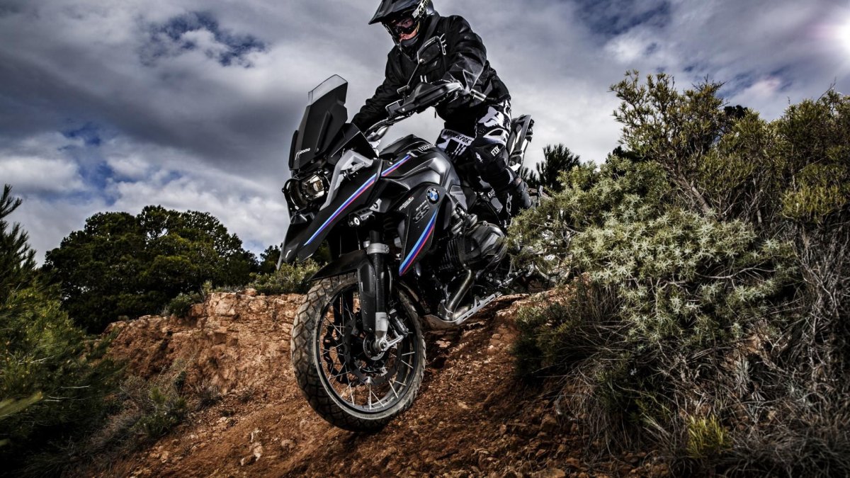 Шлем для туристического эндуро BMW r1200gs