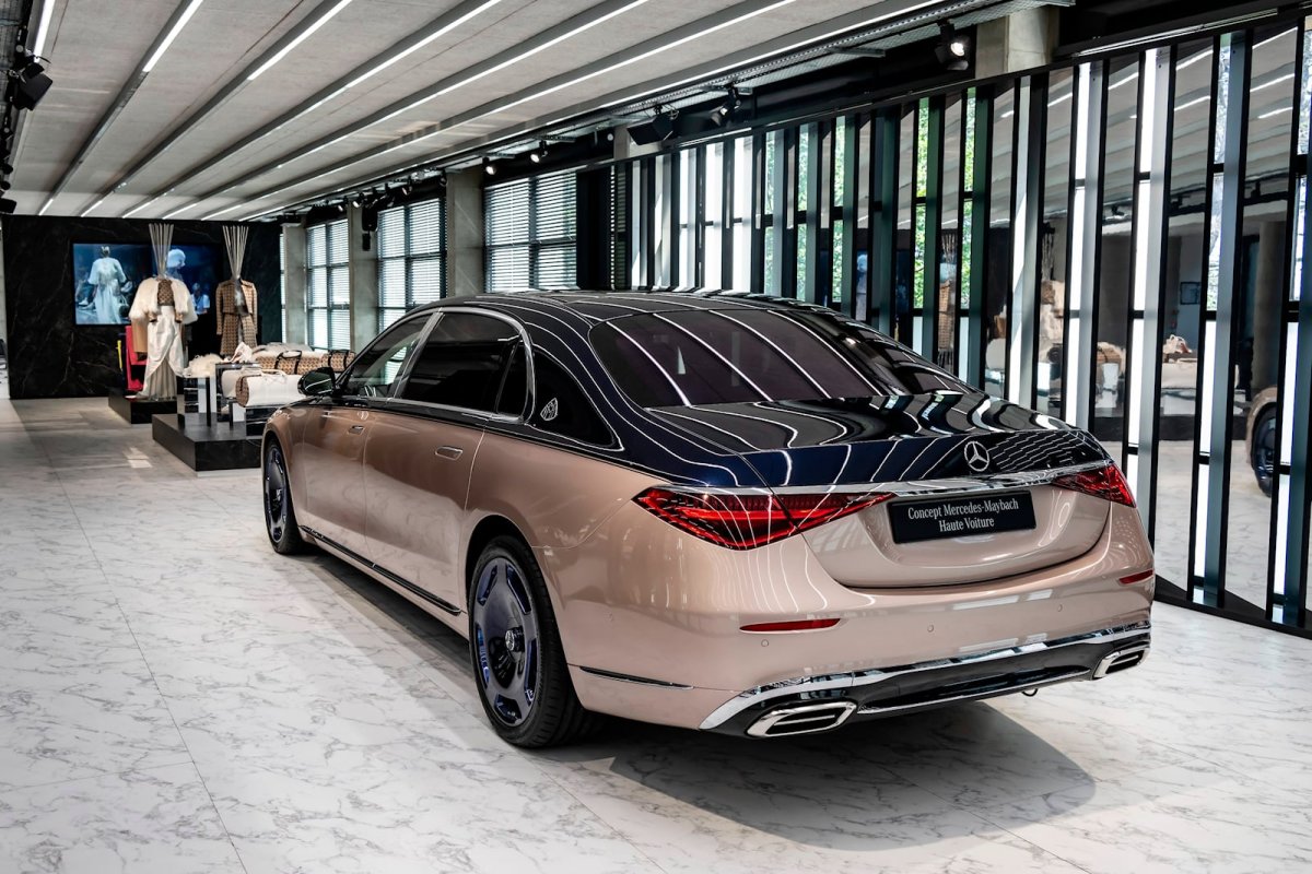Mercedes-Maybach s680 Haute Couture