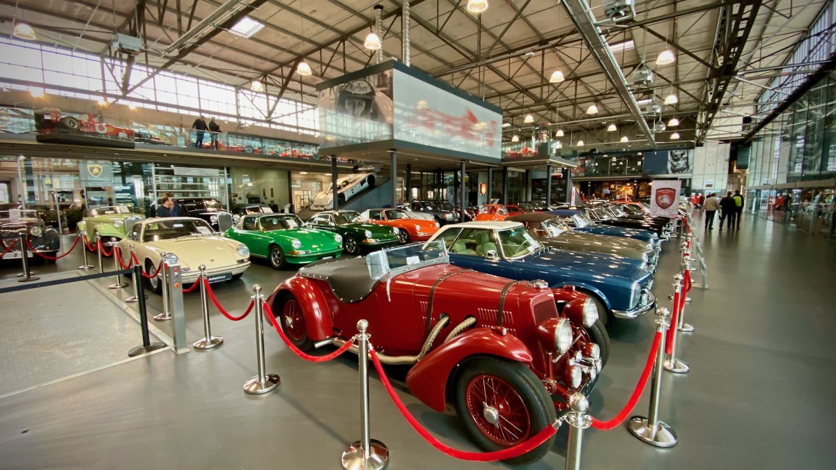 Игора музей ретро автомобилей