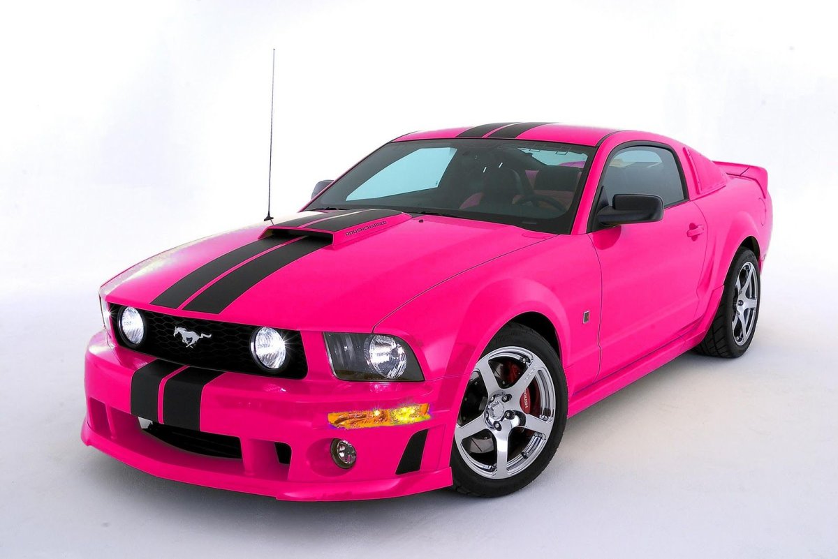 Форд Мустанг кабриолет розовый