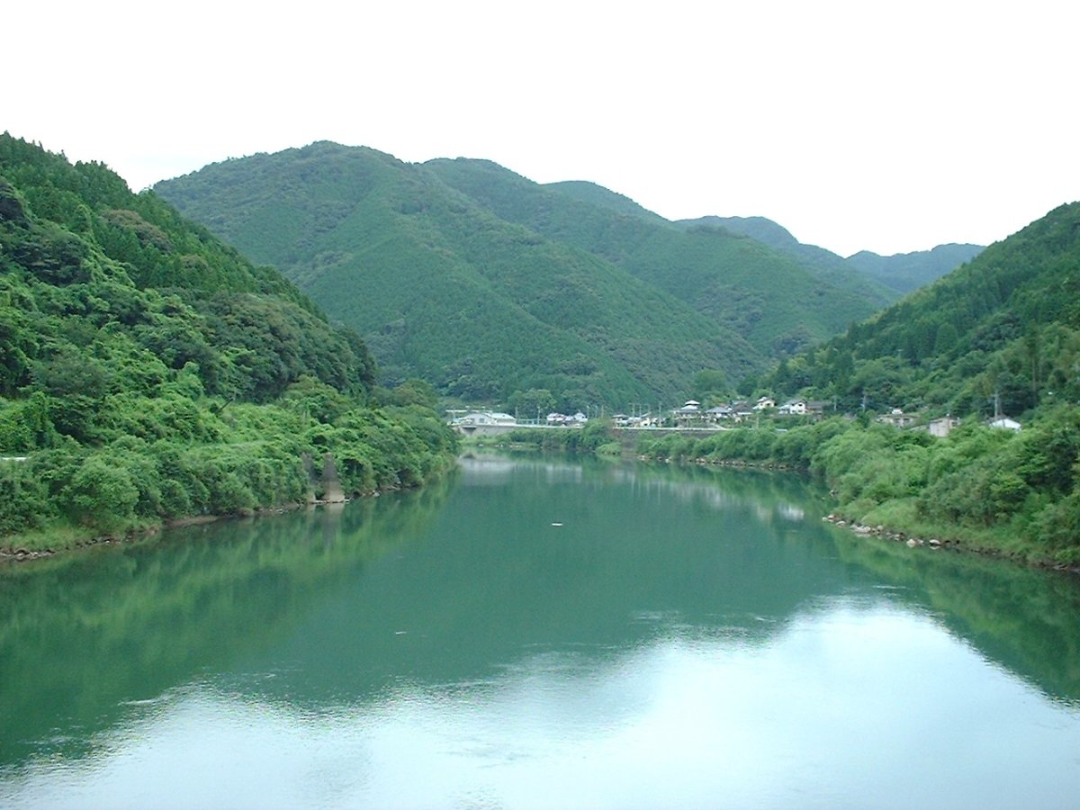 Река Исикари в Японии