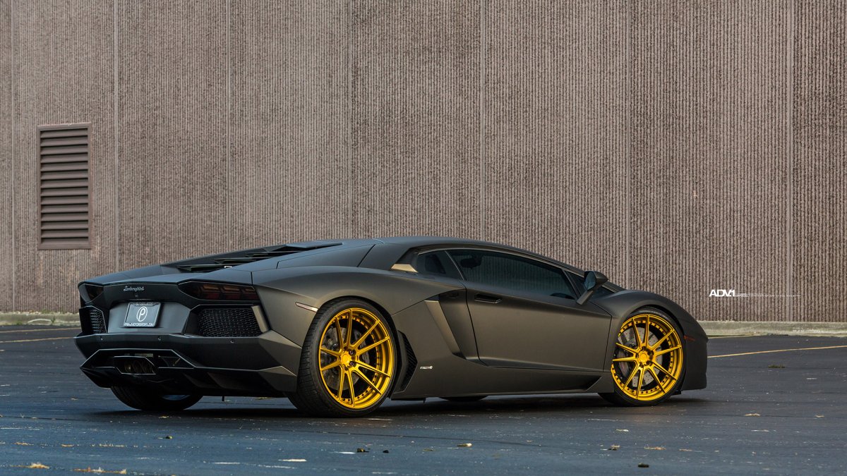 Lamborghini Aventador Black Matte 4k