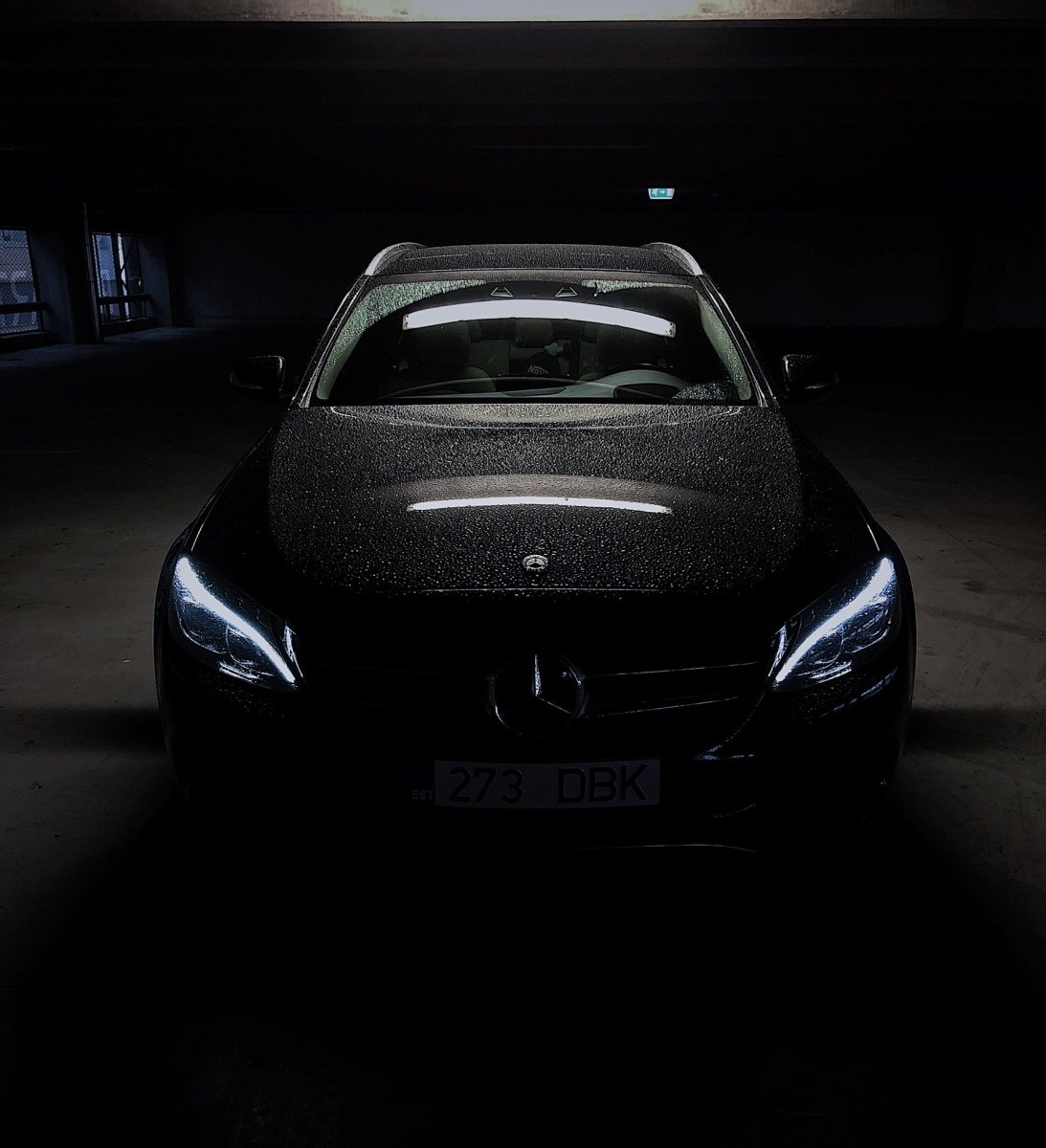 Машина в темноте
