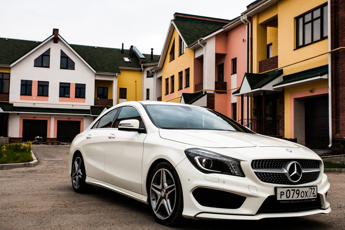 Mercedes Benz CLA 500