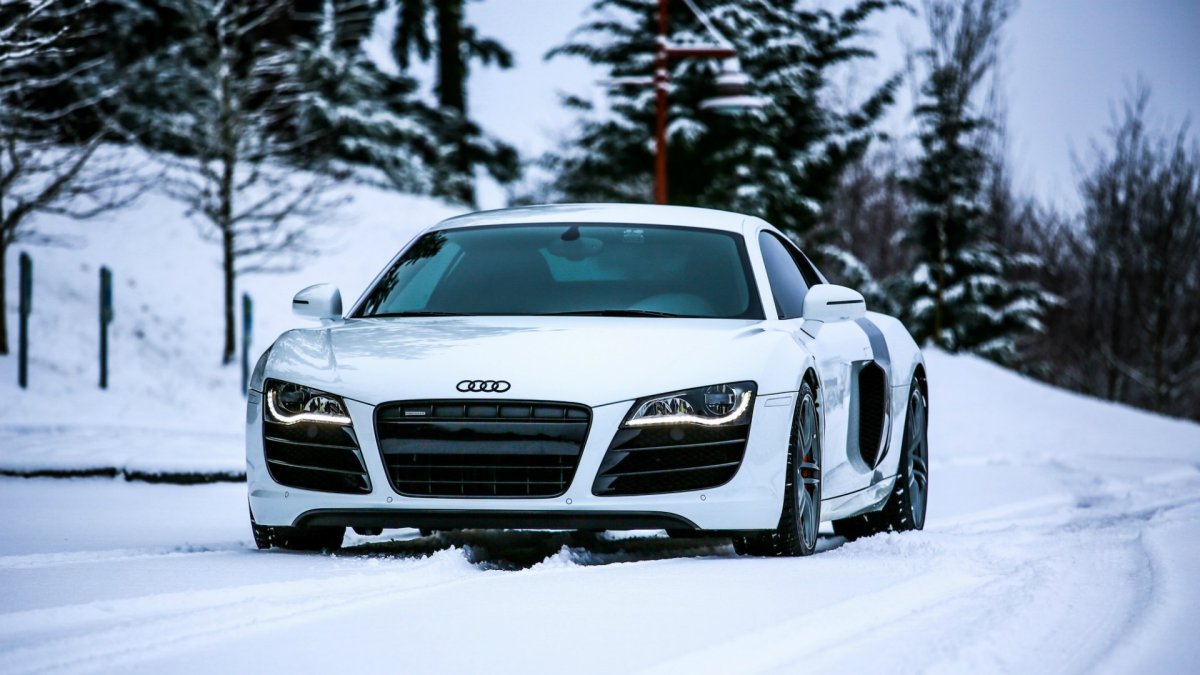 Ауди r8 зимой